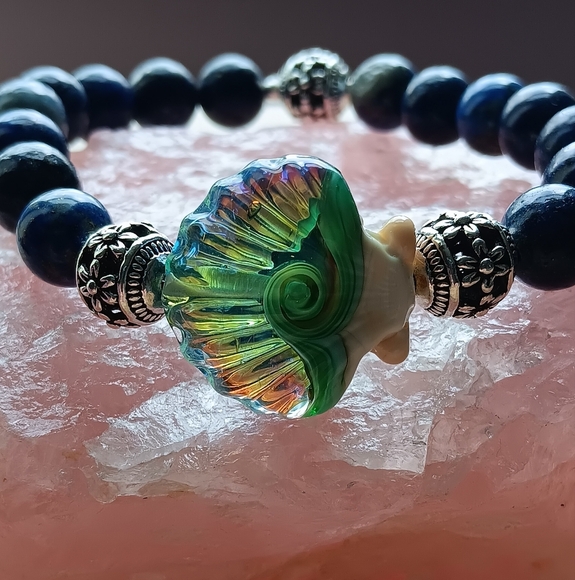 Lapis & Lampwork Artisan Beaded Ocean Themed Stretch Bracelet - Picture 4 of 5